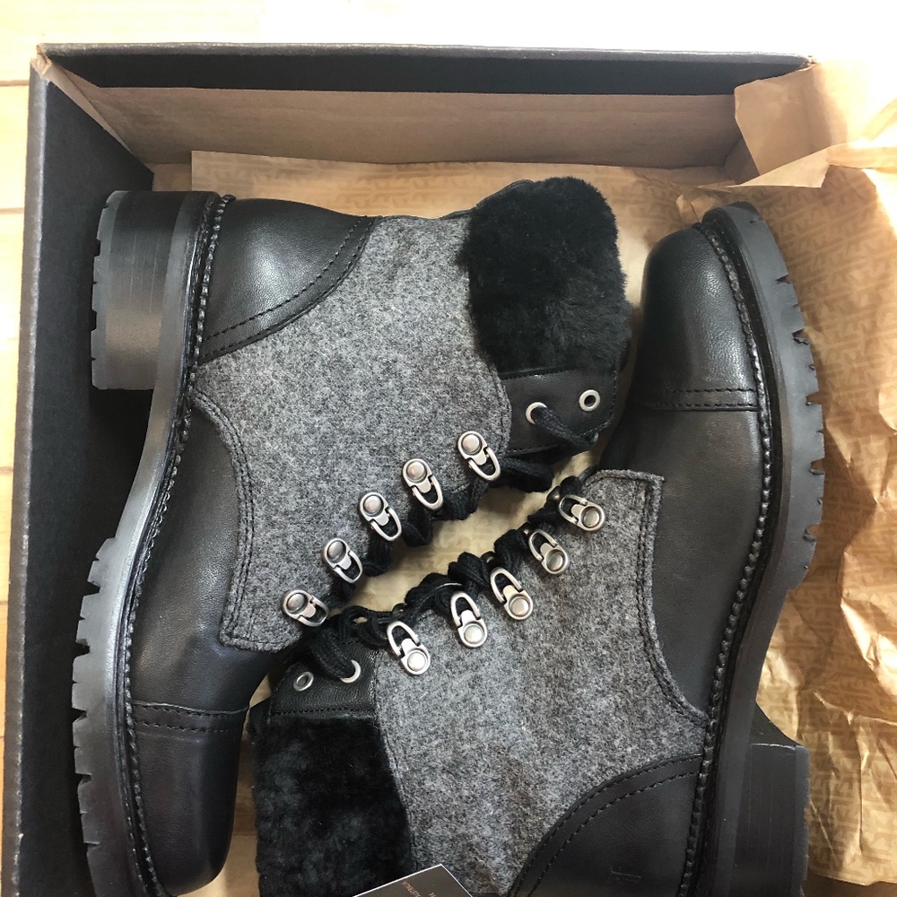 FRYE - Picture 5 of 7